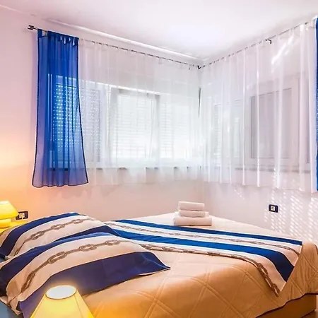 Apartman Nada *** Medulin Exterior photo